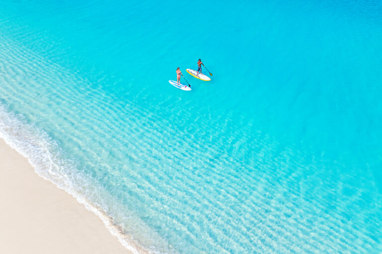 overhead aerial paddleboarders grace bay 768x512